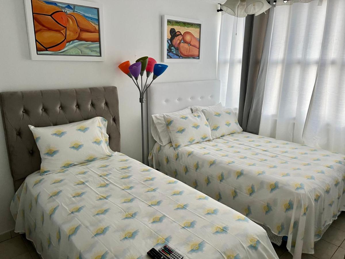 Beachfront Tropical Tantra Apartment San Juan Luaran gambar