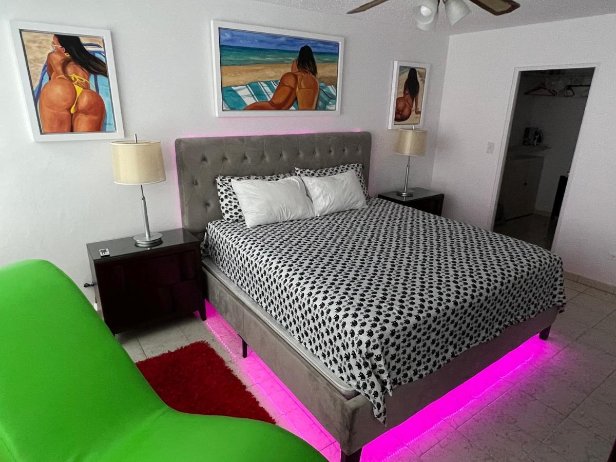 Beachfront Tropical Tantra Apartment San Juan Luaran gambar