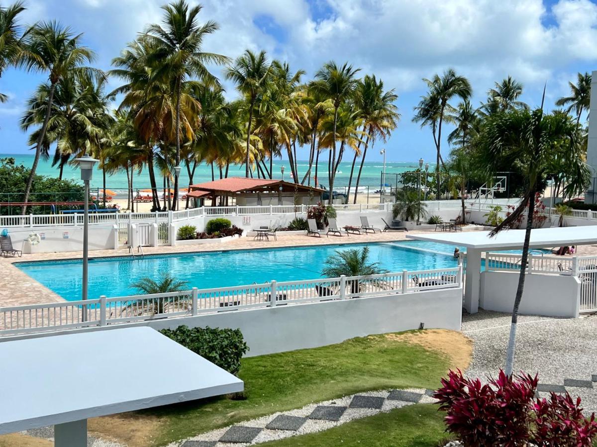 Beachfront Tropical Tantra Apartment San Juan Luaran gambar