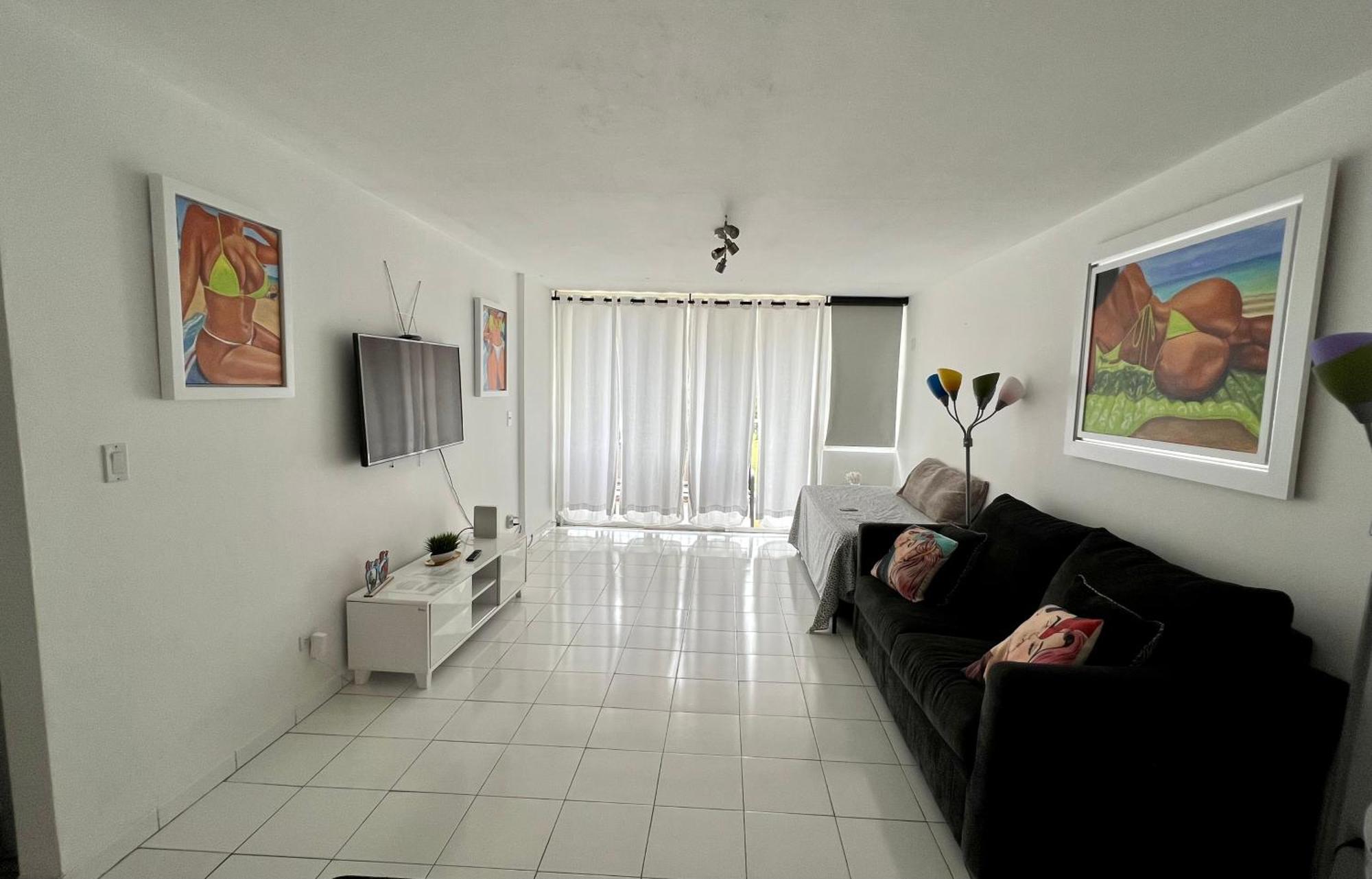 Beachfront Tropical Tantra Apartment San Juan Luaran gambar
