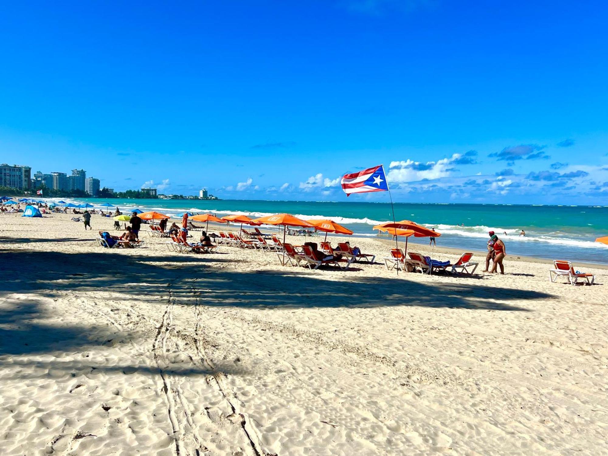 Beachfront Tropical Tantra Apartment San Juan Luaran gambar