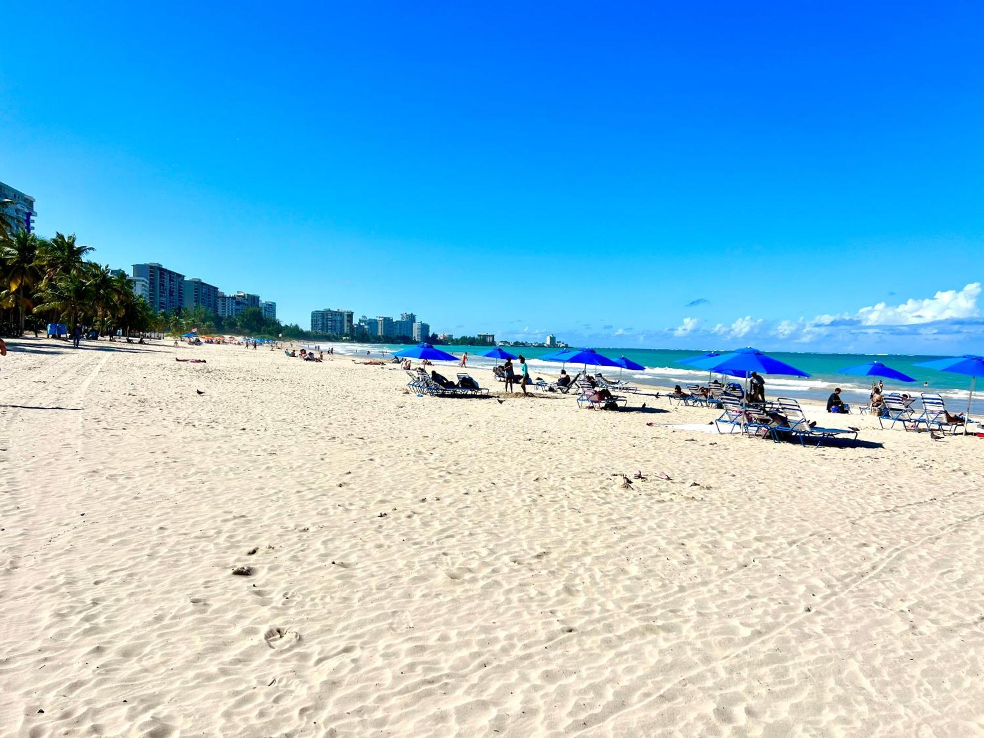Beachfront Tropical Tantra Apartment San Juan Luaran gambar