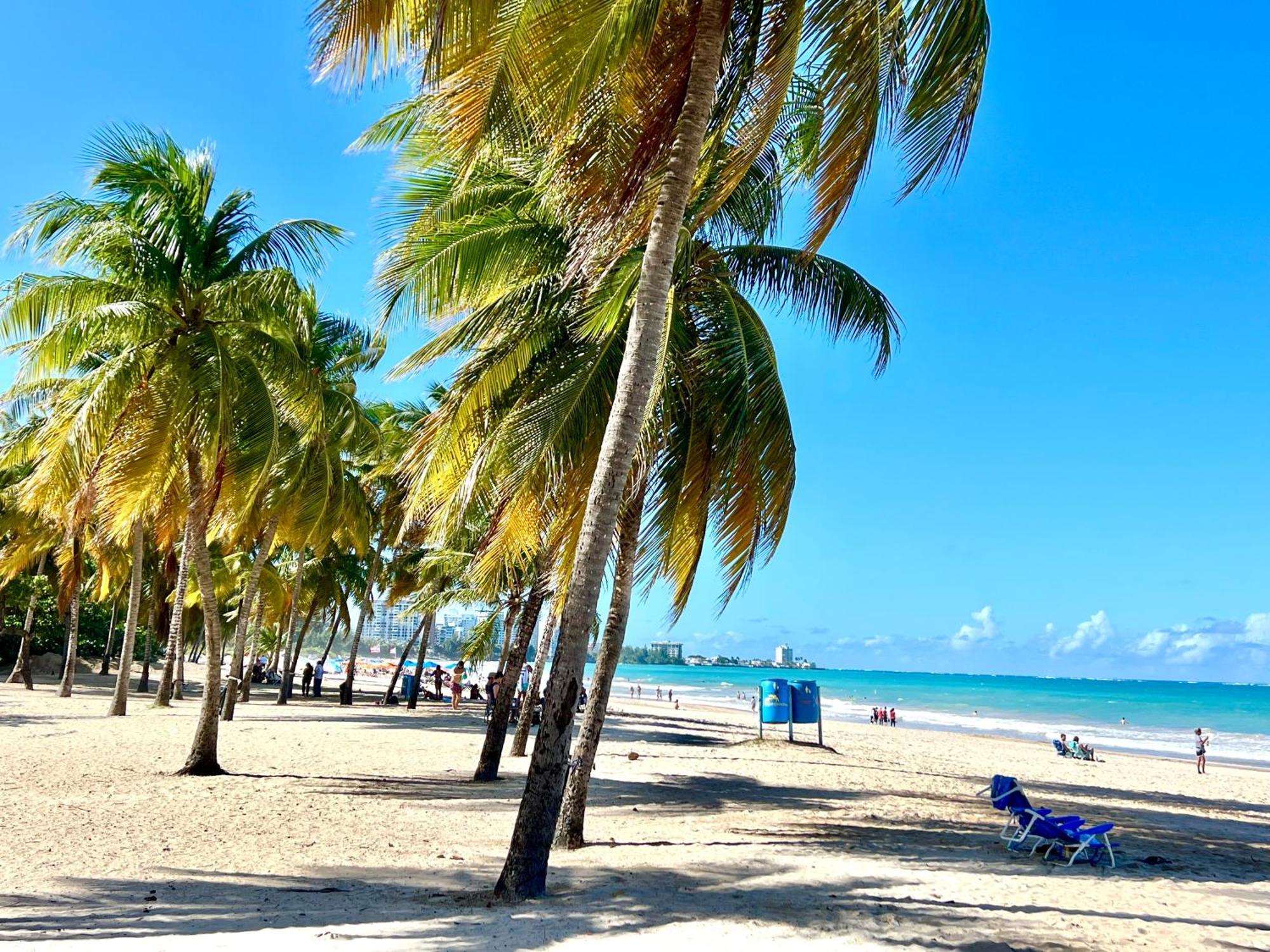 Beachfront Tropical Tantra Apartment San Juan Luaran gambar